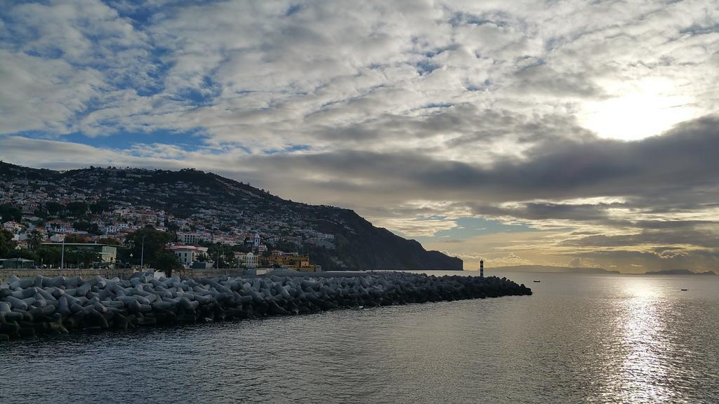 Edificio Charles 104 Apartment Funchal  Exterior photo